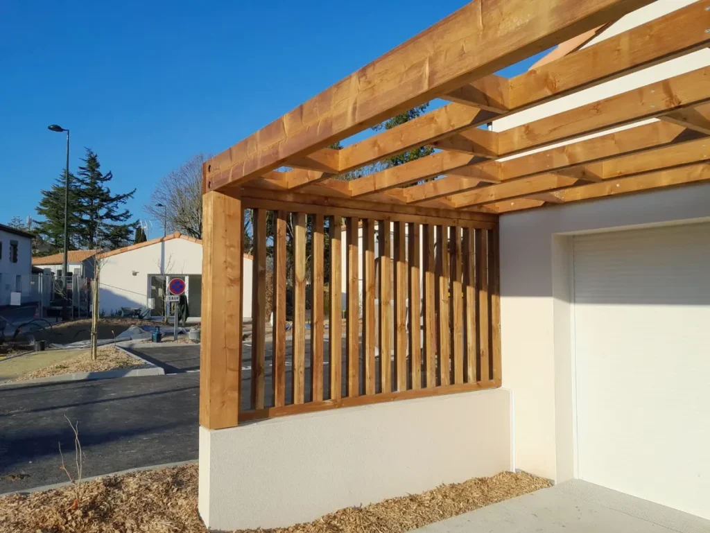 Réalisation d'aménagement extérieur par Cyril Leclair, menuisier agenceur à Treize-Septiers