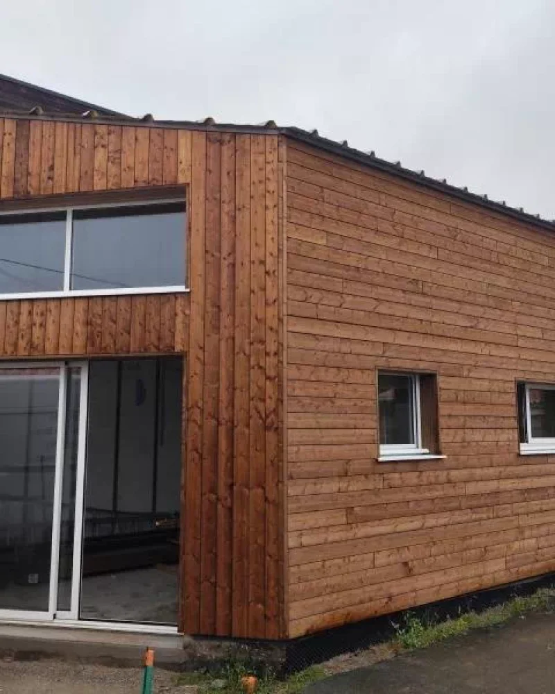 realisations-bardage-cyril-leclair-menuisier-agenceur-treize-septiers (2)